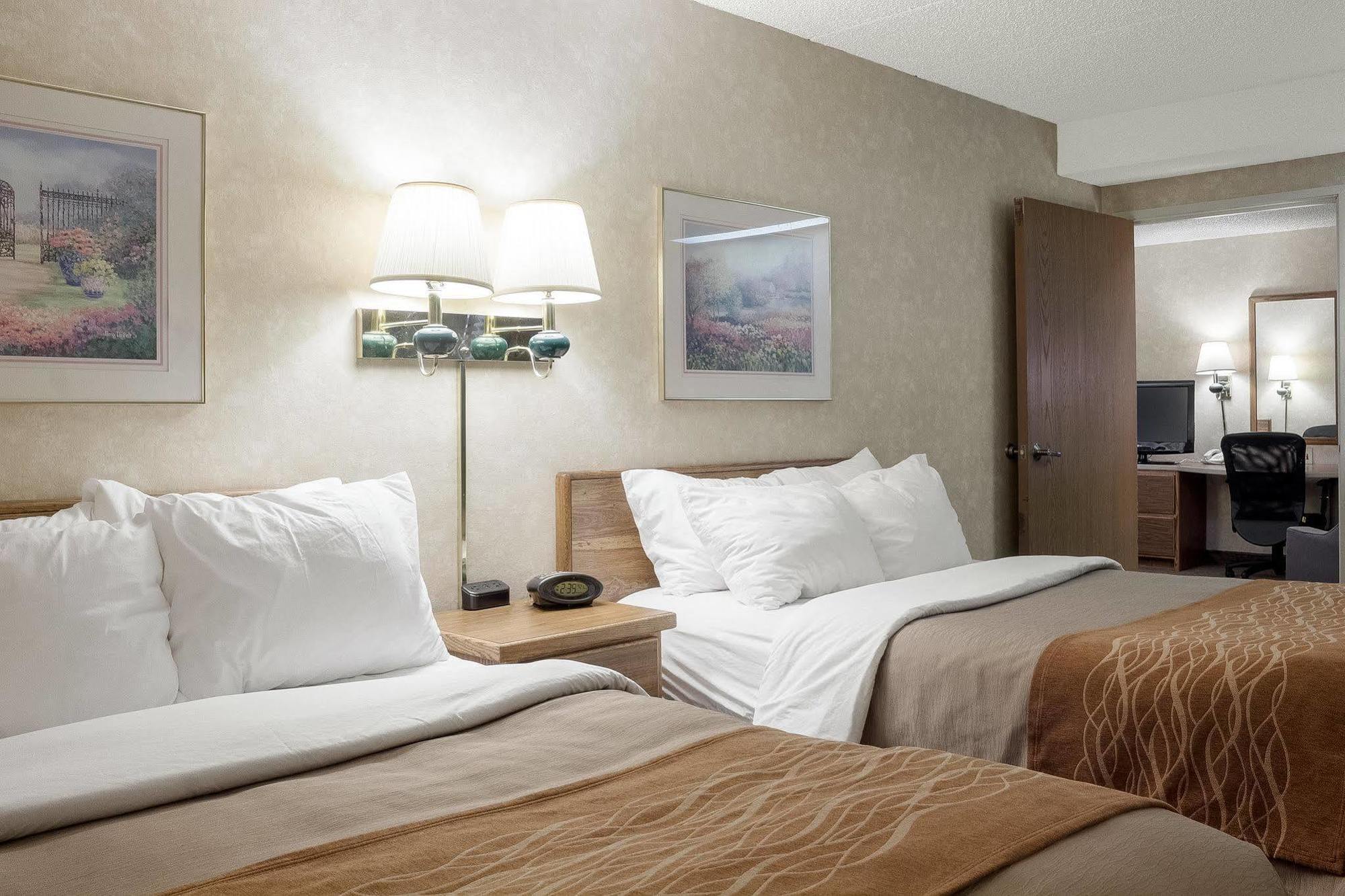 Quality Inn Bismarck I-94 Exterior photo